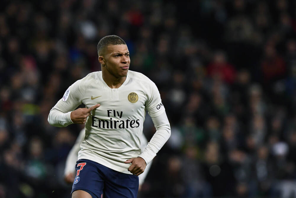 在二号位位置上表现不错，勇士还是应该更加合理地使用后场新星？